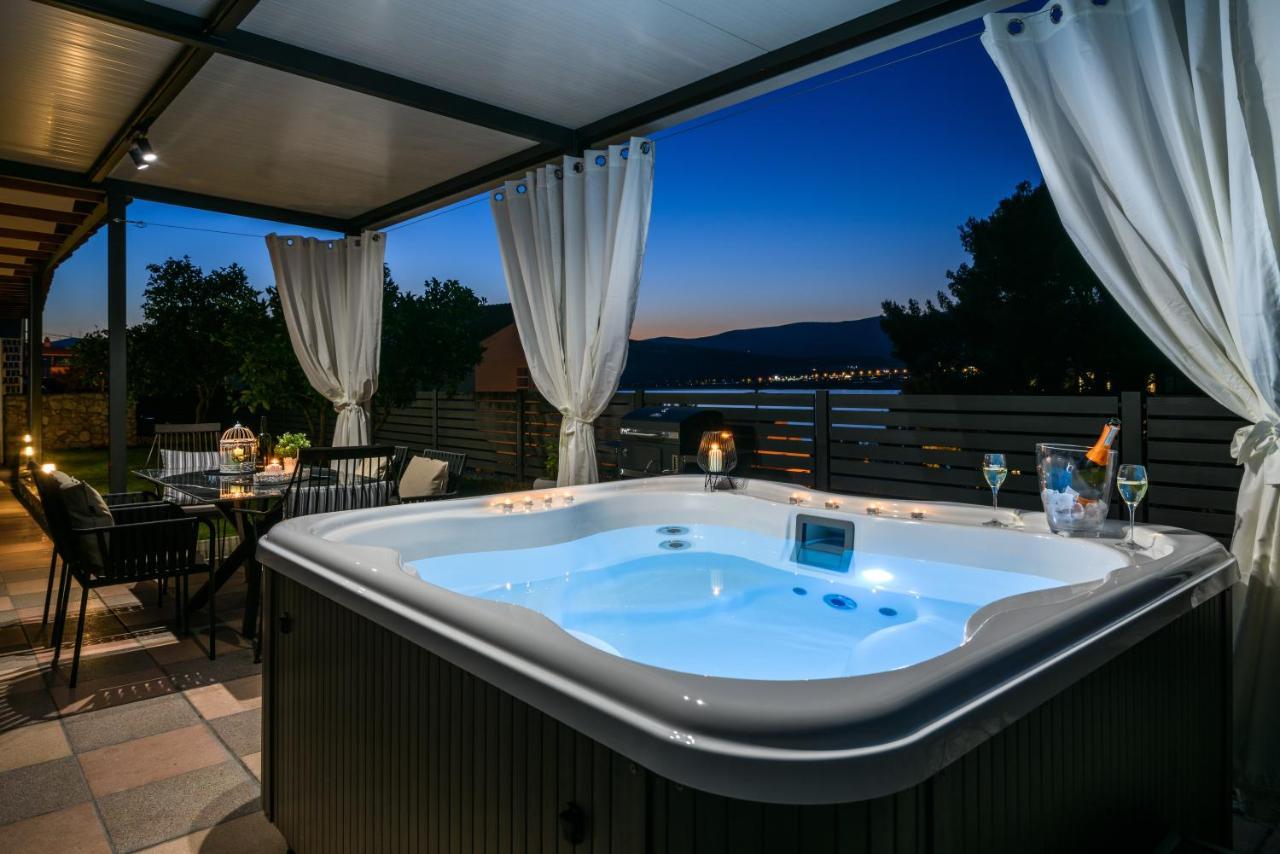 Luxury Apartment Hajdi Trogir Exterior photo